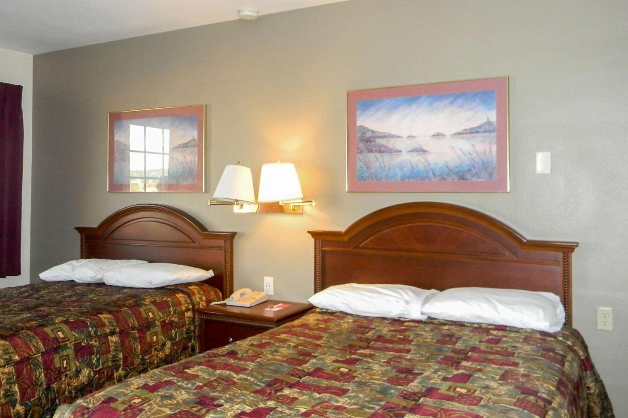 Rodeway Inn 韦纳奇 外观 照片