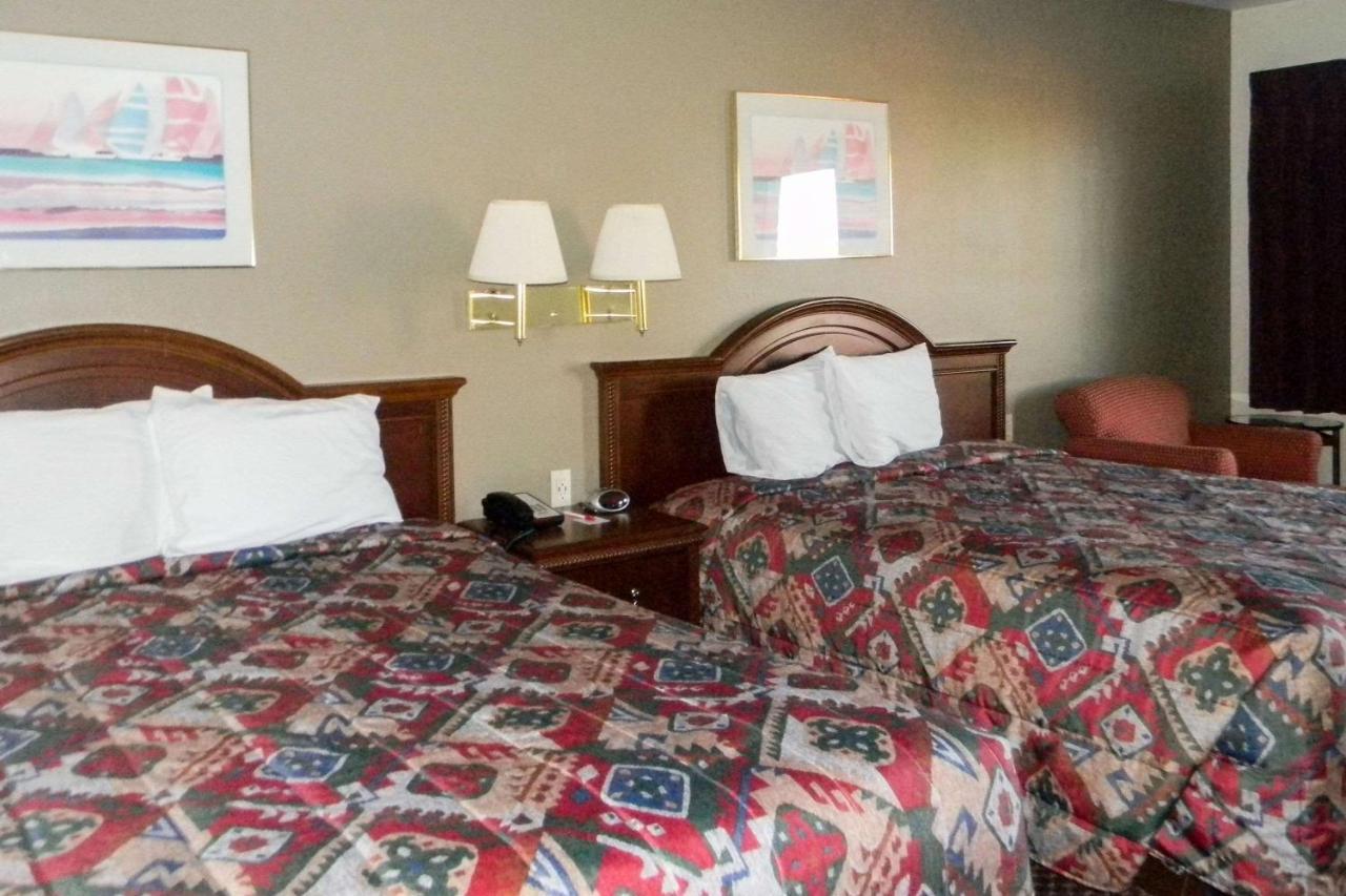 Rodeway Inn 韦纳奇 外观 照片