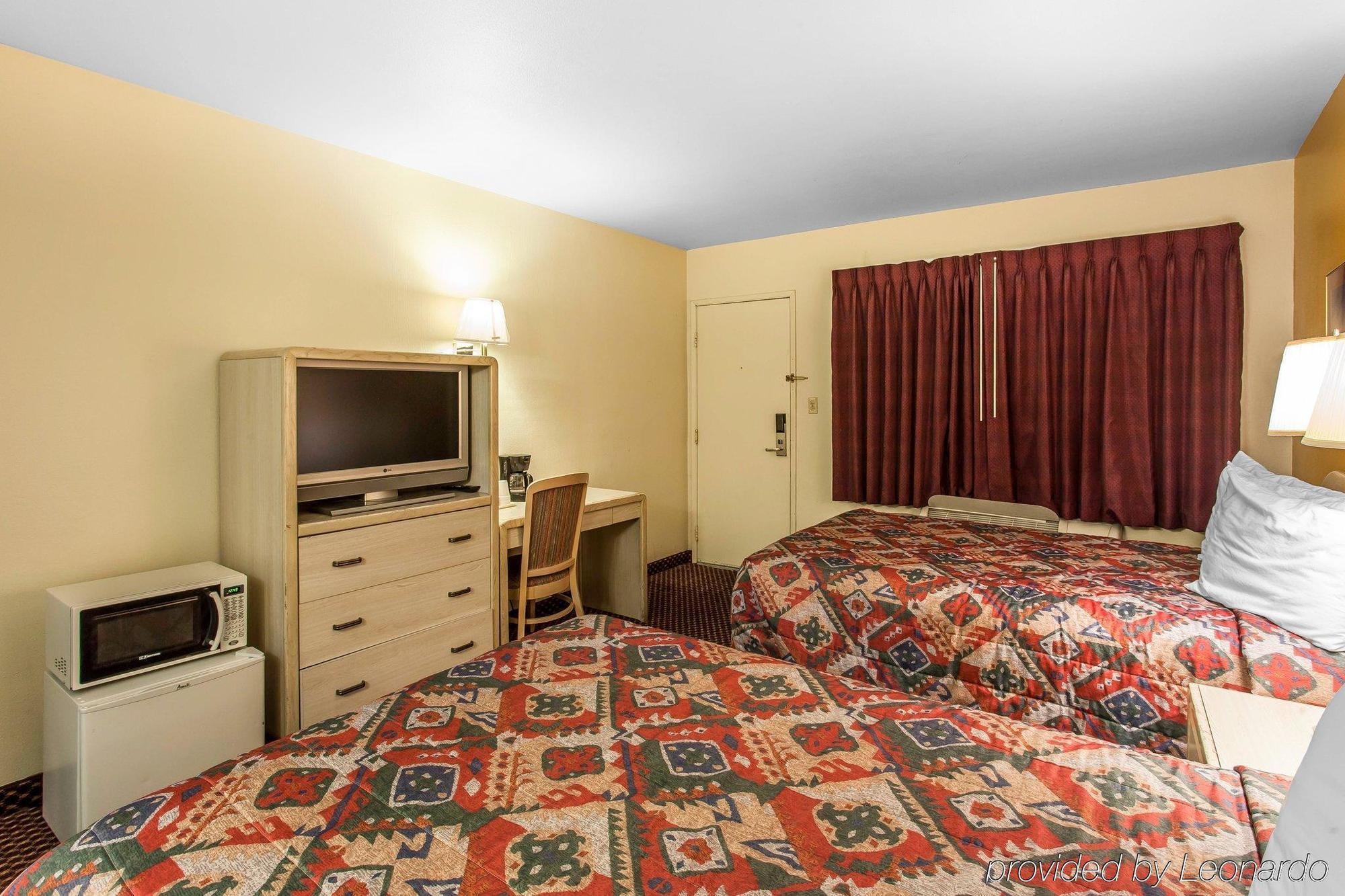 Rodeway Inn 韦纳奇 外观 照片