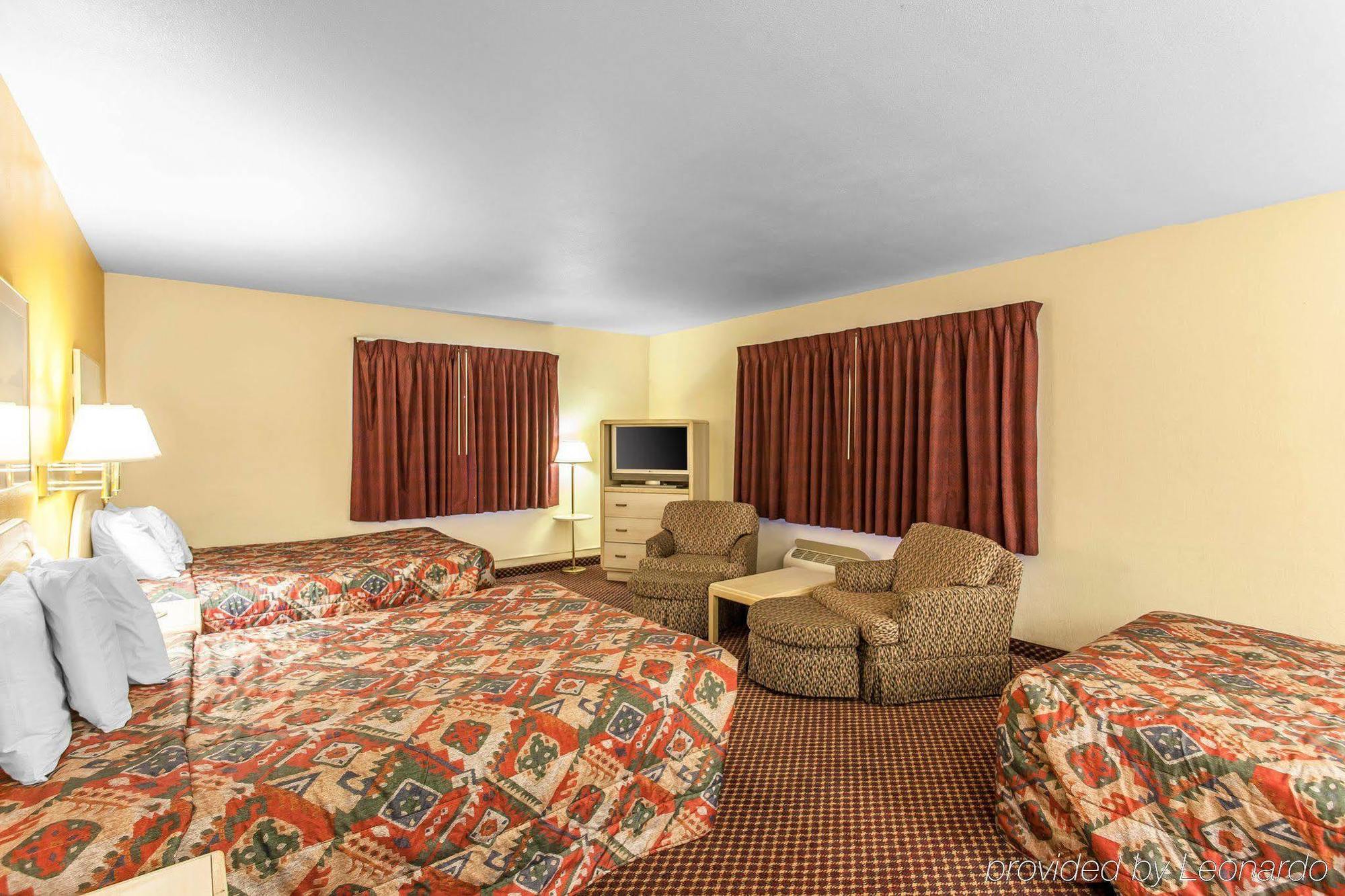 Rodeway Inn 韦纳奇 外观 照片